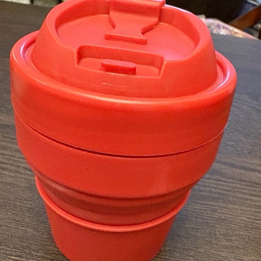 Collapsible Red Travel Cup